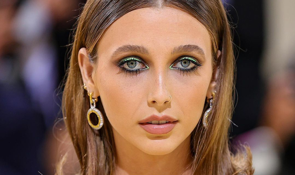 Emma Chamberlain makeup Met Gala 2021 