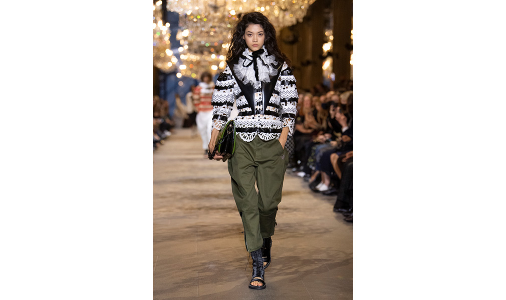 Louis Vuitton spring/summer 2022 womenswear: Five standout looks : Buro