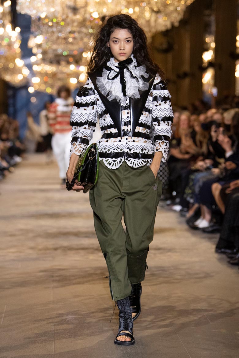 Louis Vuitton spring/summer 2022 womenswear: Five standout looks : Buro