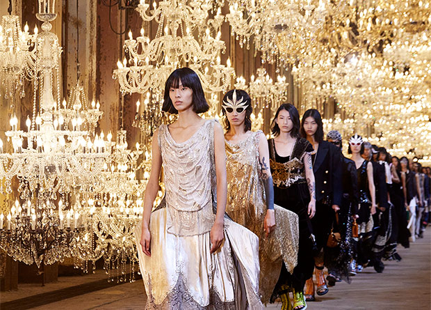 Louis Vuitton recreates the spring/summer 2022 runway show in Shanghai,  Burberry takes root in Jeju Island, and more fashion news – Buro : Buro